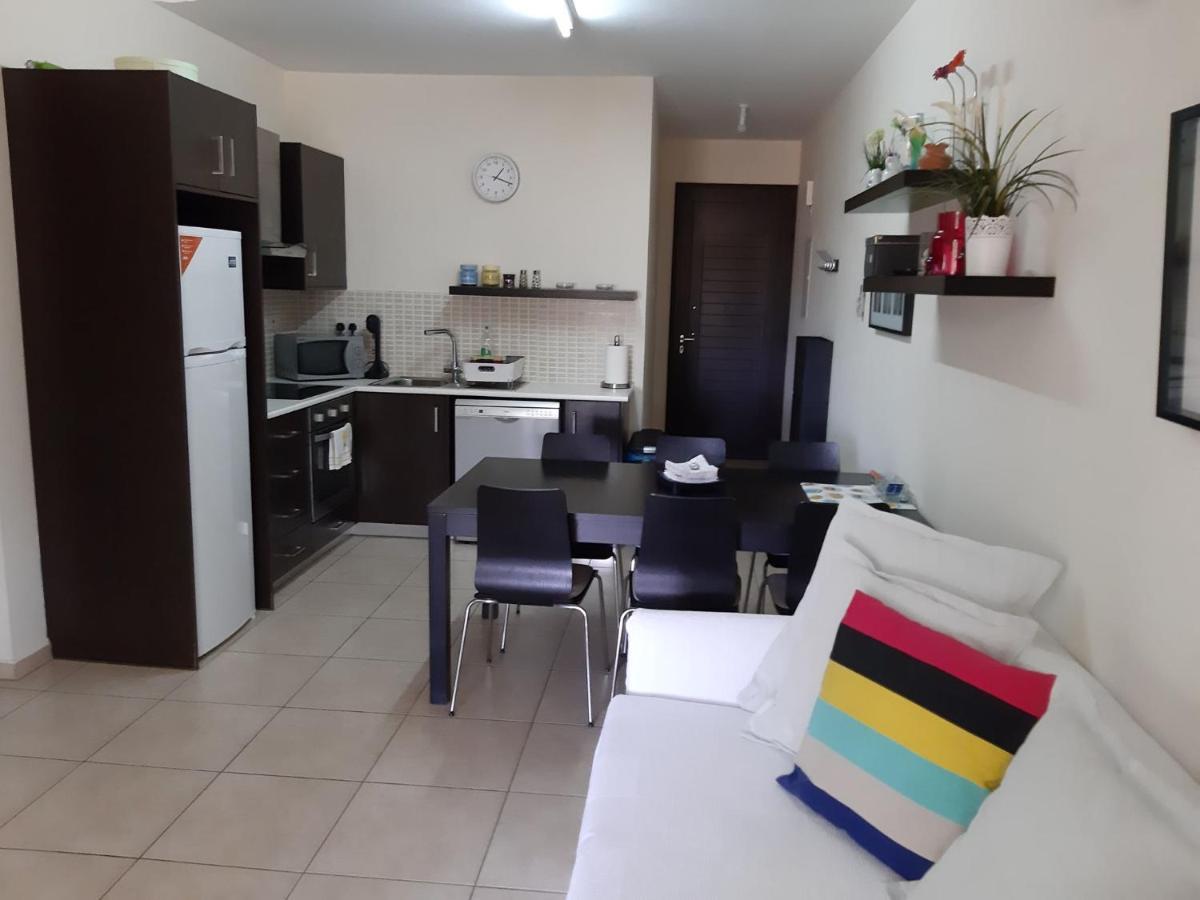 Mythical Sands Resort Ilona Apartment For Families โปรทาราส ภายนอก รูปภาพ