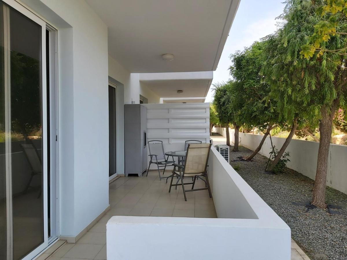 Mythical Sands Resort Ilona Apartment For Families โปรทาราส ภายนอก รูปภาพ
