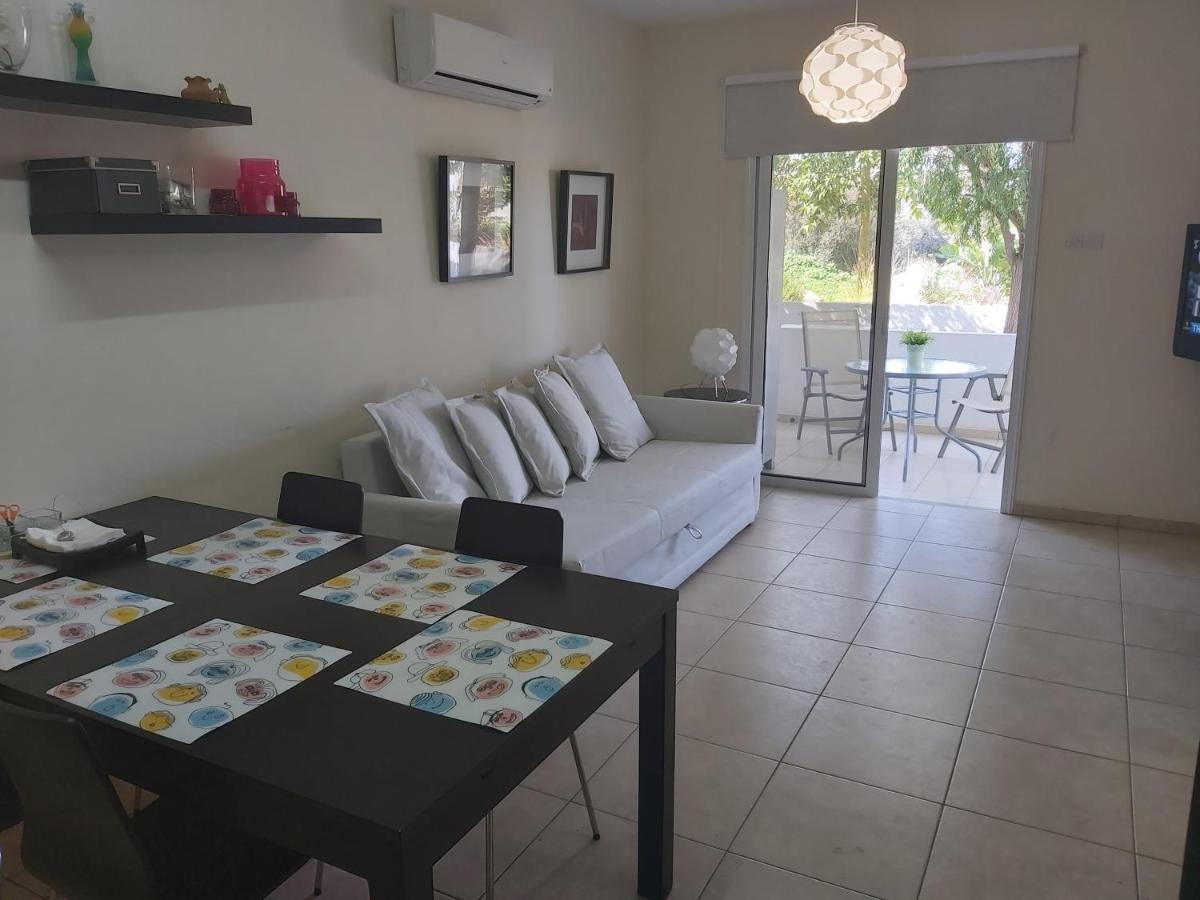 Mythical Sands Resort Ilona Apartment For Families โปรทาราส ภายนอก รูปภาพ