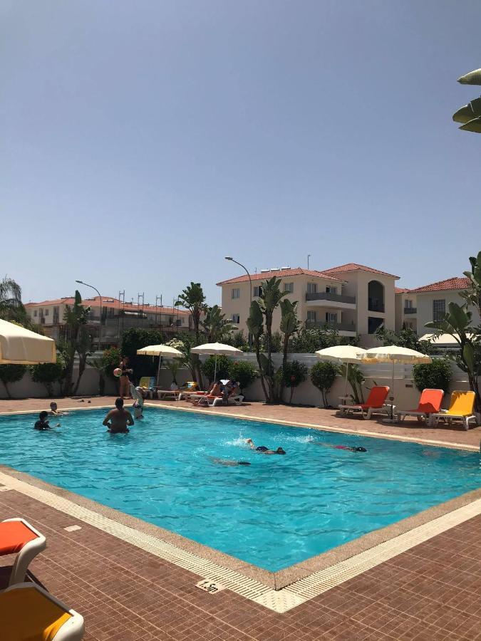 Mythical Sands Resort Ilona Apartment For Families โปรทาราส ภายนอก รูปภาพ