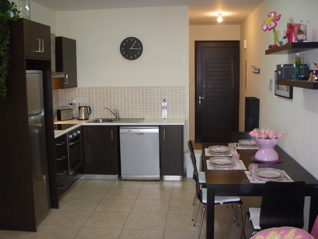 Mythical Sands Resort Ilona Apartment For Families โปรทาราส ห้อง รูปภาพ