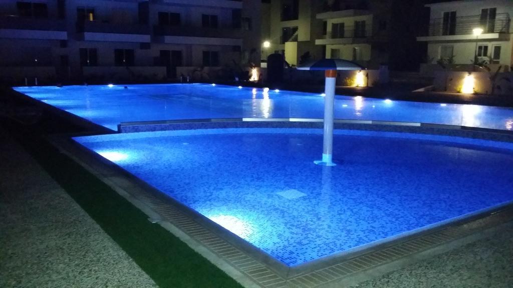 Mythical Sands Resort Ilona Apartment For Families โปรทาราส ภายนอก รูปภาพ